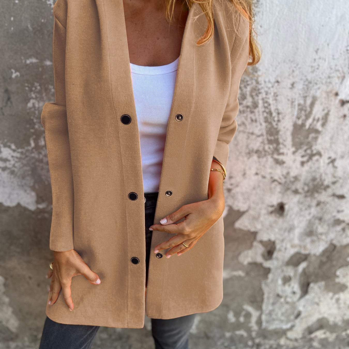 Adriana | Cardigan with buttons and hood