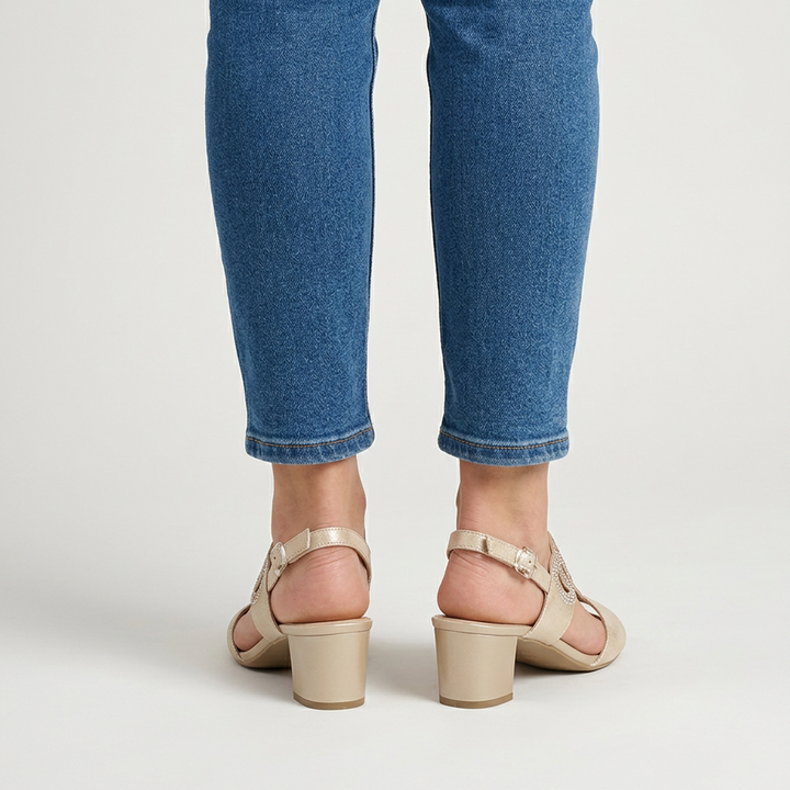 Gea – Comfortable women’s heeled sandals