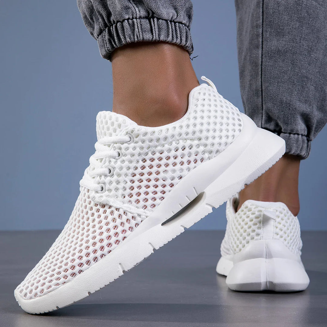 Lightweight mesh trainers I Comfortable & stylish for everyday wear