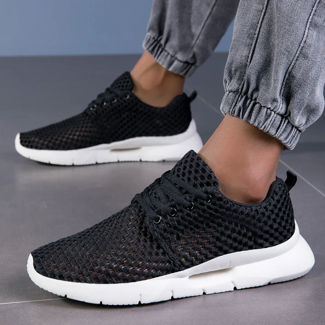 Lightweight mesh trainers I Comfortable & stylish for everyday wear