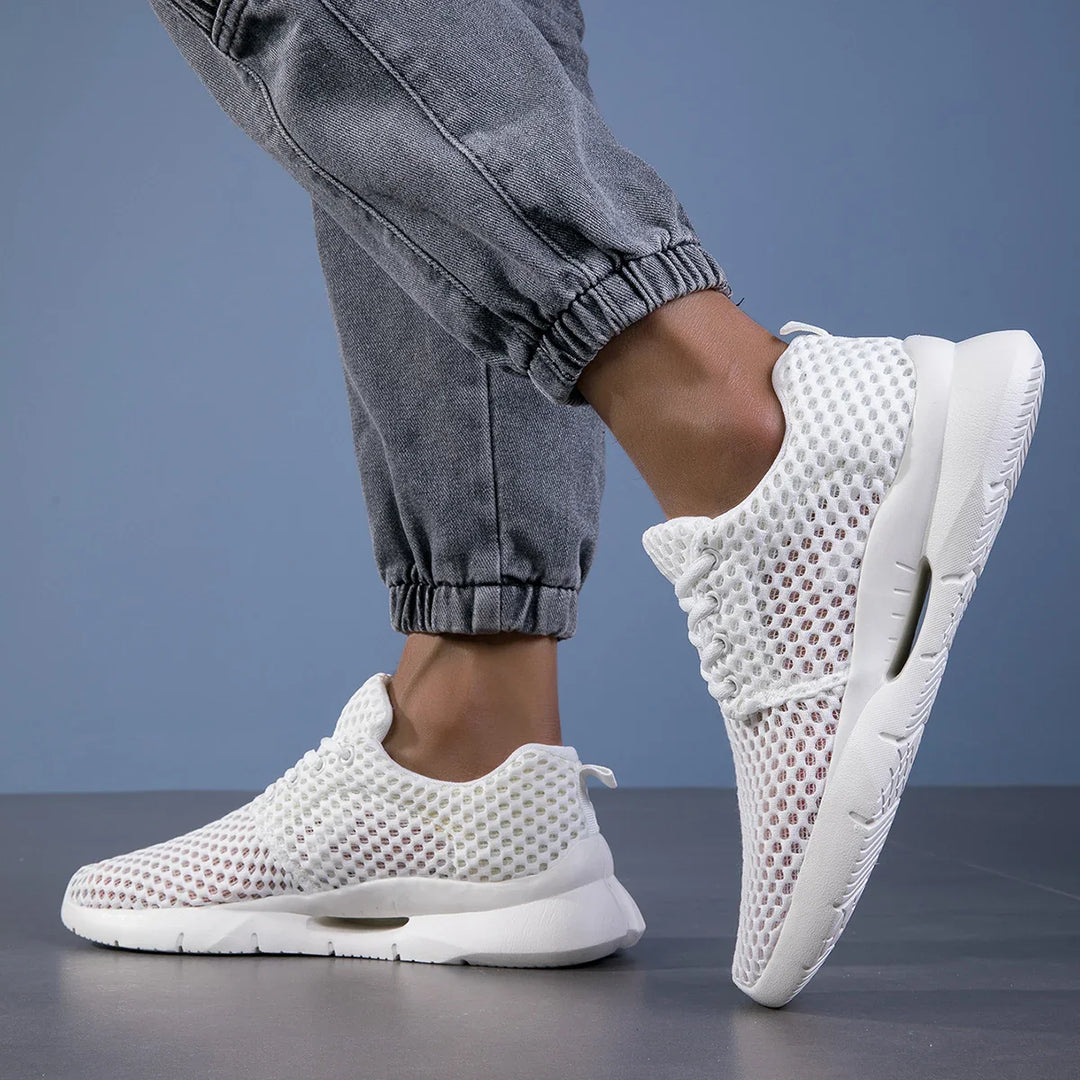 Lightweight mesh trainers I Comfortable & stylish for everyday wear