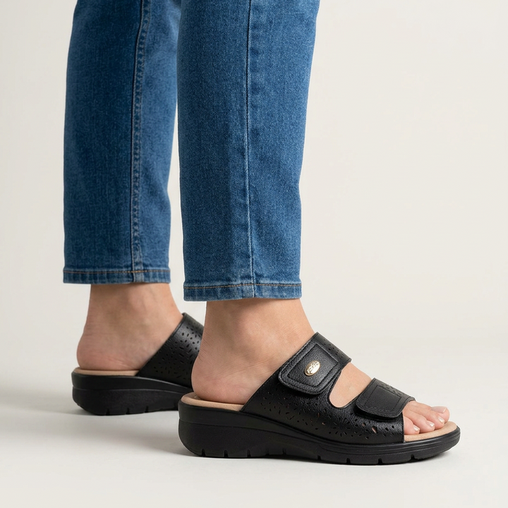 Licia  - Comfortable women’s slippers