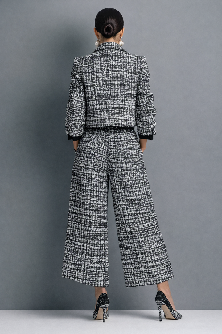 Melize | Elegant Two-Piece Trouser Suit – Cropped Jacket & Flattering Wide-Leg Trousers