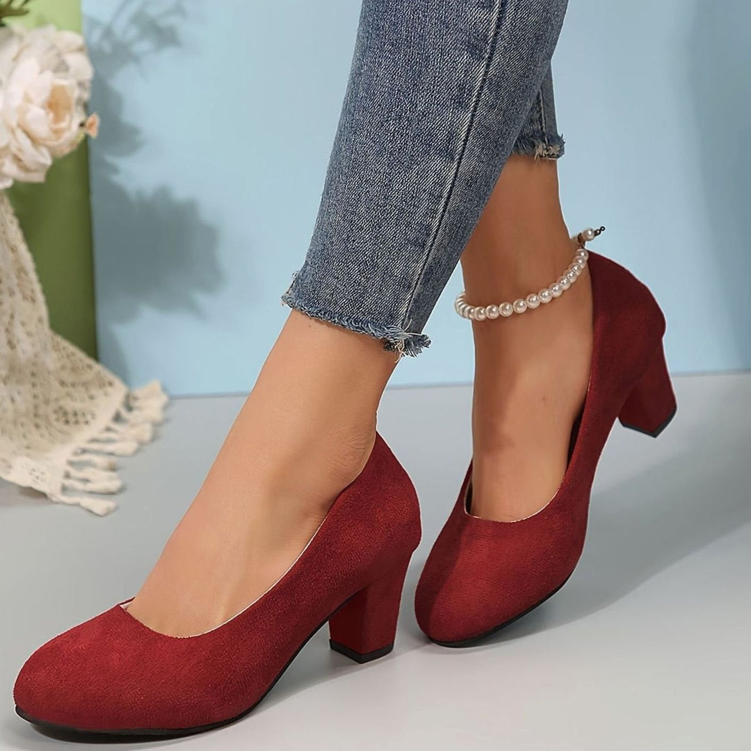 Beatrice | Women's Orthopedic Wide-Fit Block Heel Court Shoes – Stable, Cushioned, Elegant