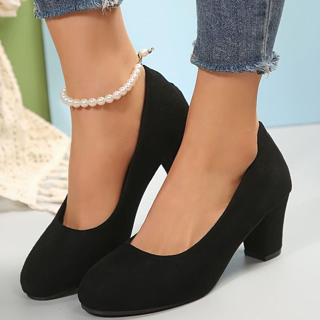 Beatrice | Women's Orthopedic Wide-Fit Block Heel Court Shoes – Stable, Cushioned, Elegant
