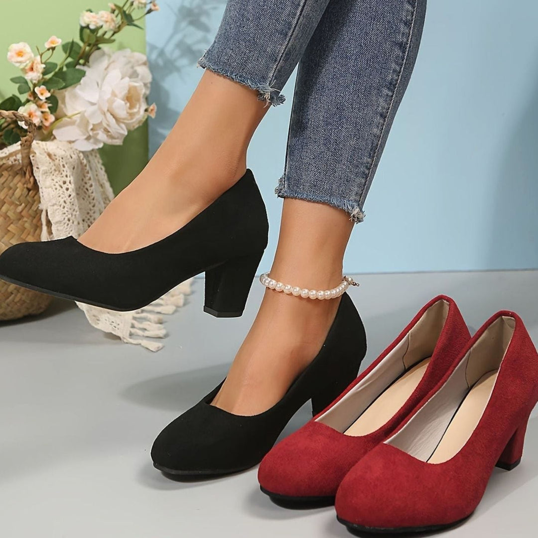 Beatrice | Women's Orthopedic Wide-Fit Block Heel Court Shoes – Stable, Cushioned, Elegant
