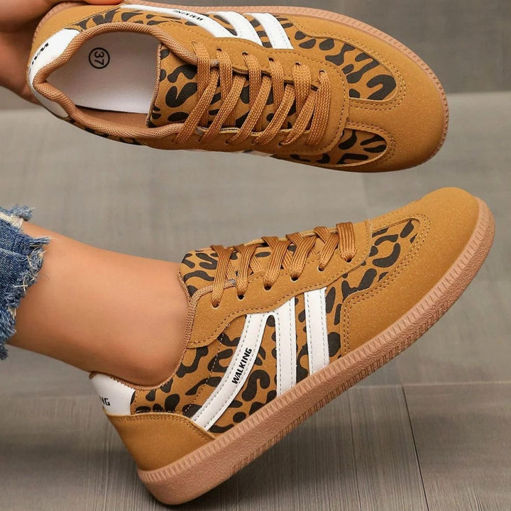 Lily | Women's Wide Toe Box Orthopedic Lace-Up Trainers